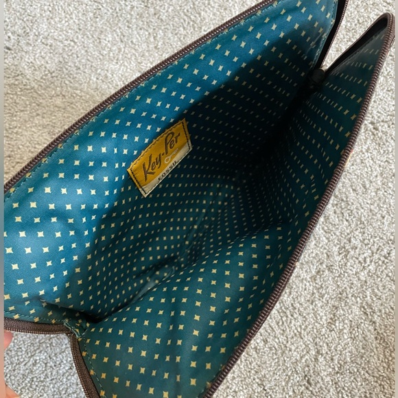 Fossil iPad Case - Picture 4 of 9